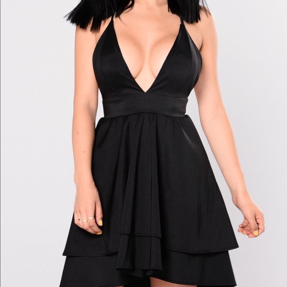 Dresses & Skirts - ✂️ Spaghetti Strap Open Back Dress